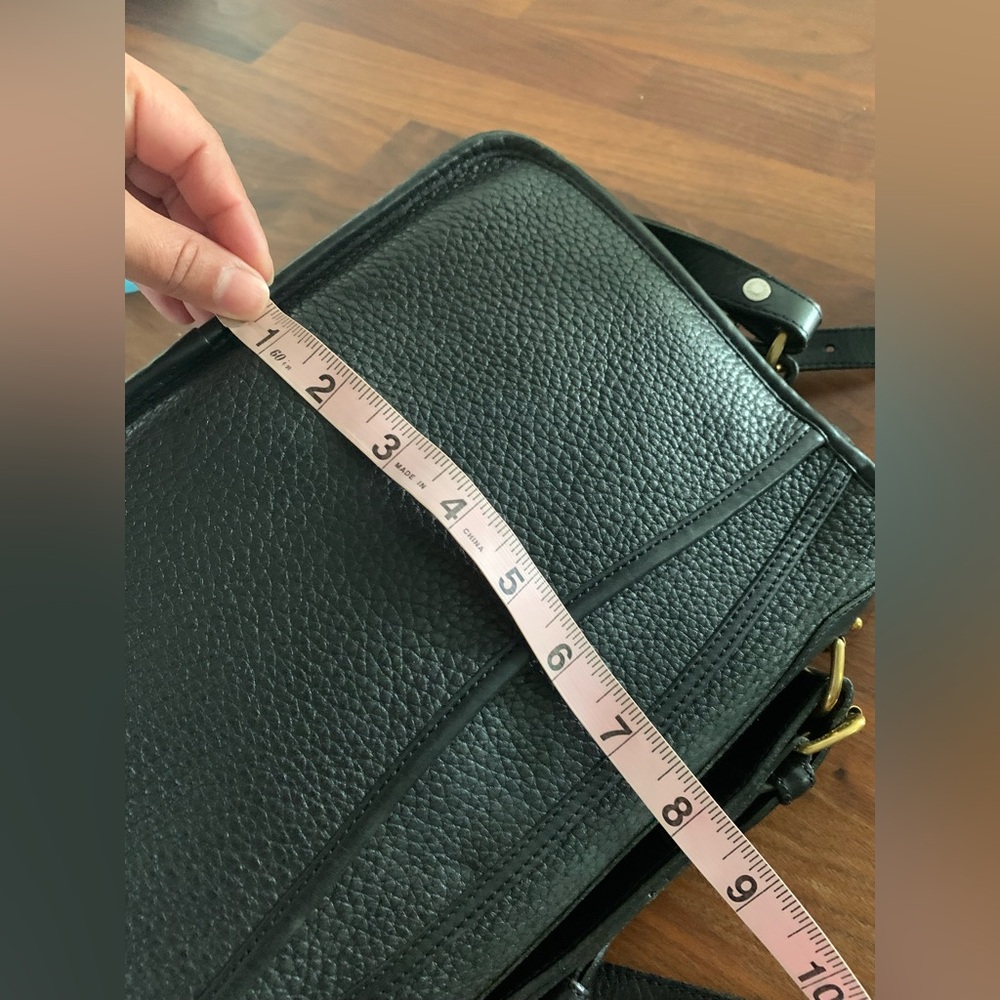 Vintage Dooney & Bourke All Weather Leather Crossbody - Picture 12 of 16